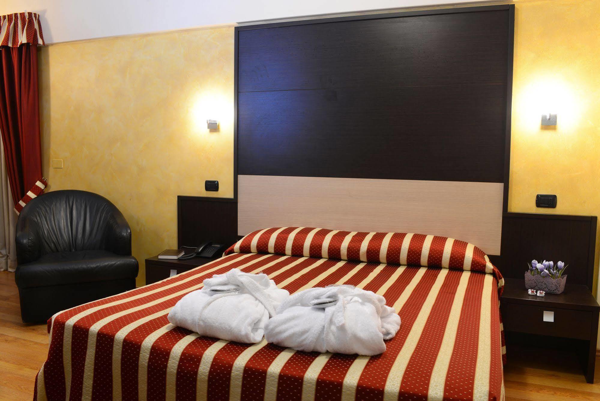 Hotel Iacone Chieti Eksteriør bilde